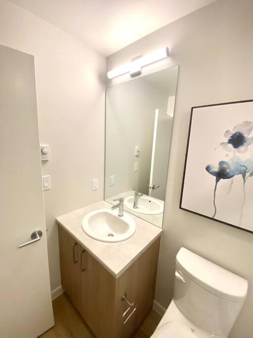 Lovely Brand New Suite Сидней Экстерьер фото